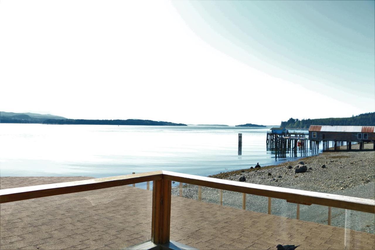 Nimpkish Hotel Alert Bay Oda fotoğraf
